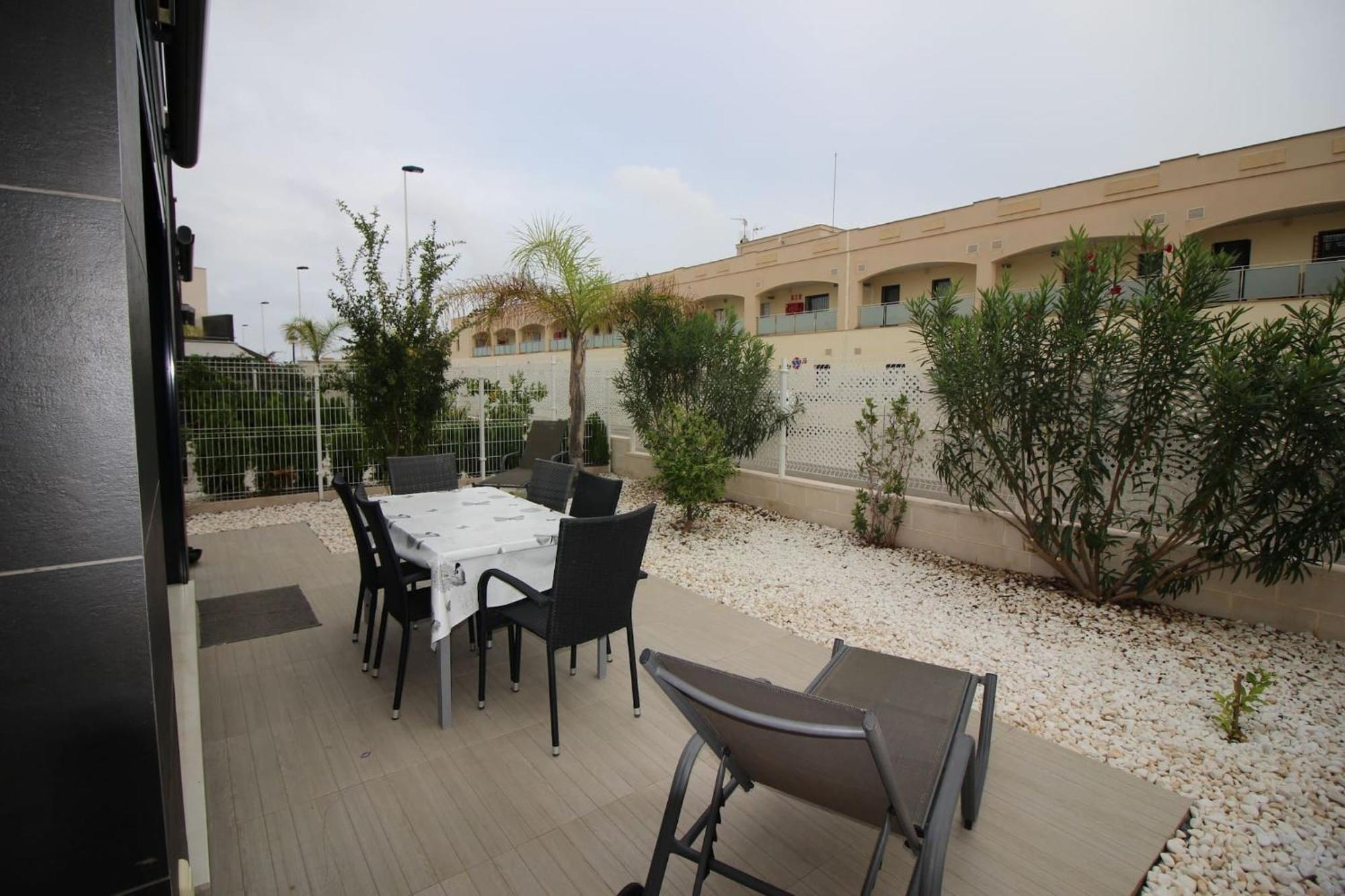 Villa Tindra Torrevieja Eksteriør billede