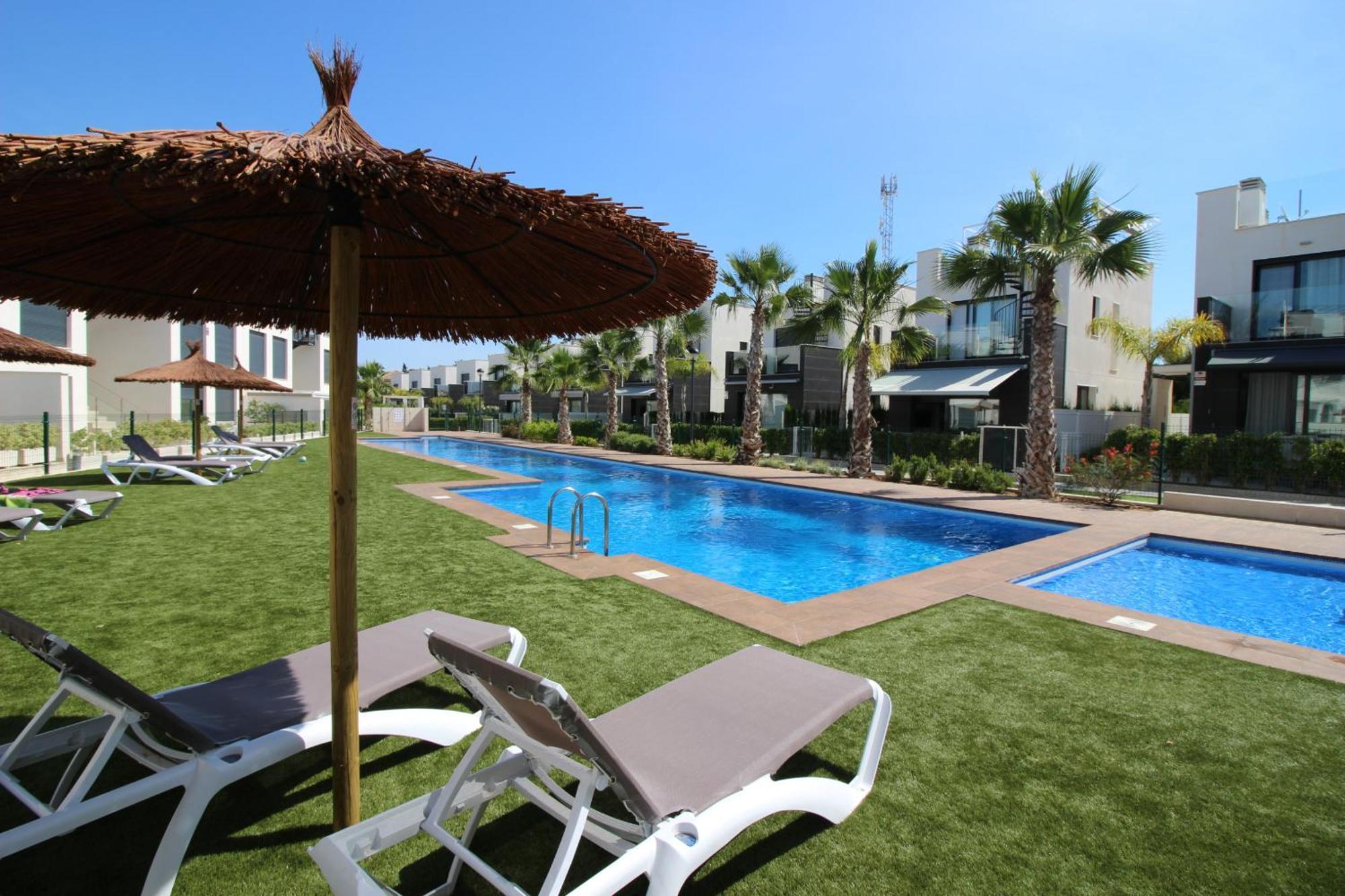Villa Tindra Torrevieja Eksteriør billede